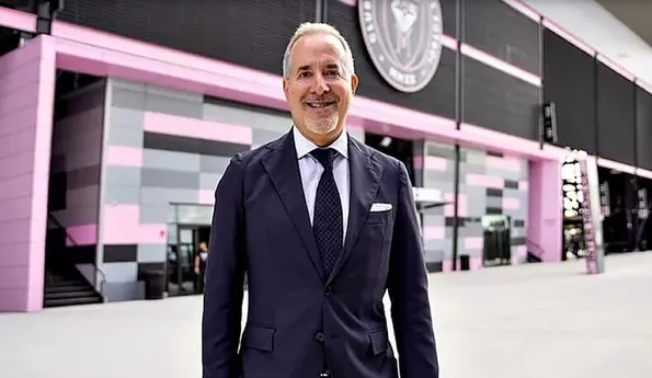 El dueño del Inter Miami llega a la Argentina para reunirse con Javier Milei