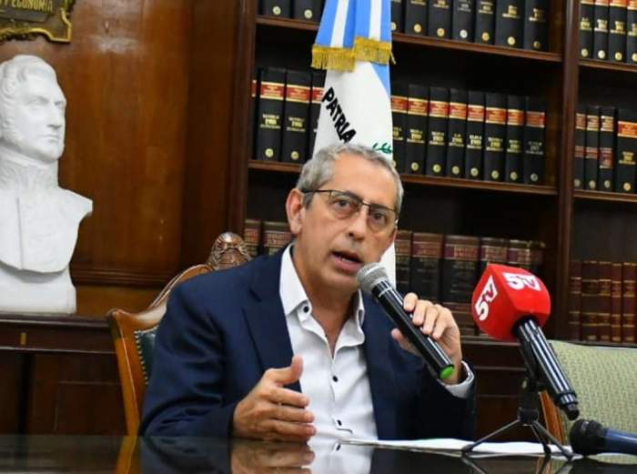HOY LUNES: Expectativas por el anuncio salarial para estatales de Corrientes.
