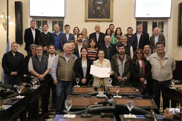 LEGISLADORES