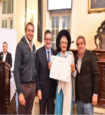 Reconocimiento a trabajadores de la cultura