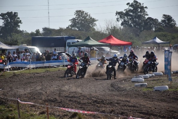 carrera de motos
