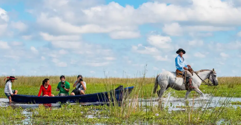 FIN DE SEMANA LARGO EN CORRIENTES CON RESERVAS AL 55%: EL PRINCIPAL ATRACTIVO FUE EL IBERÁ