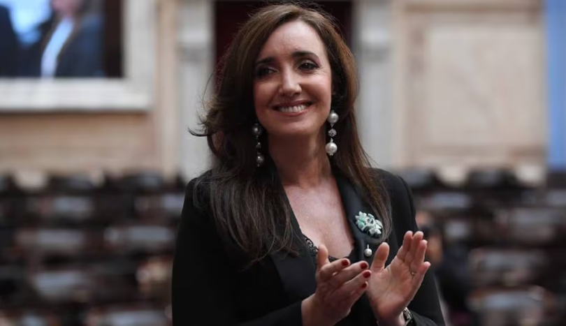 ESTUDIANTES DEL COLEGIO "EX AEROCLUB" RECIBIERON LAS FELICITACIONES DE LA VICEPRESIDENTE DE LA NACIÓN