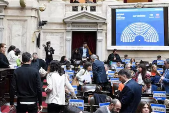 Diputados aprobó el aumento a jubilados y la actualización del bono a $110.000