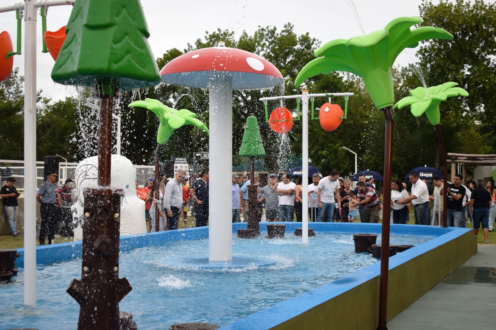 VIVÍ UNA EXPERIENCIA REFRESCANTE EN EL PARQUE ACUÁTICO GOYA