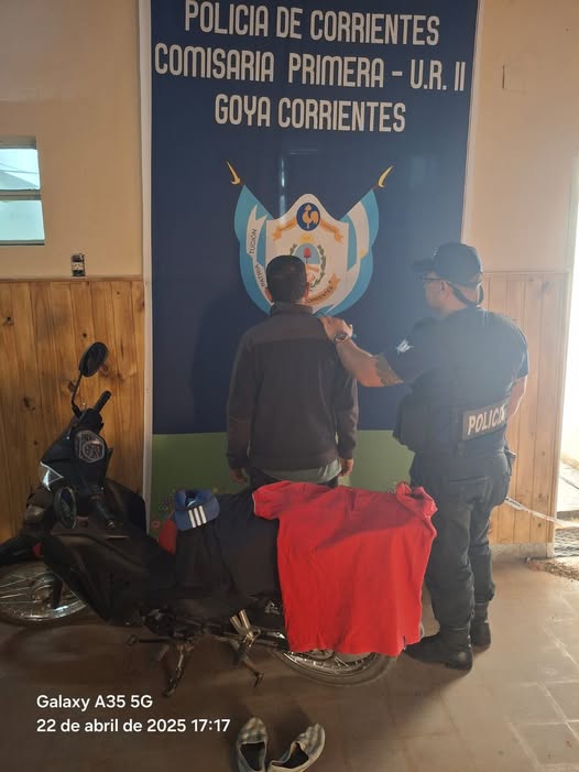 SE APREHENDIO A JOVEN QUE SUSTRAJO DINERO A UN REPARTIDOR