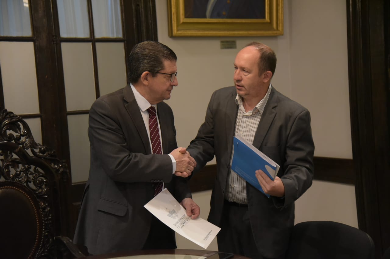 El Vicegobernador firmó convenio con el CUCAICOR