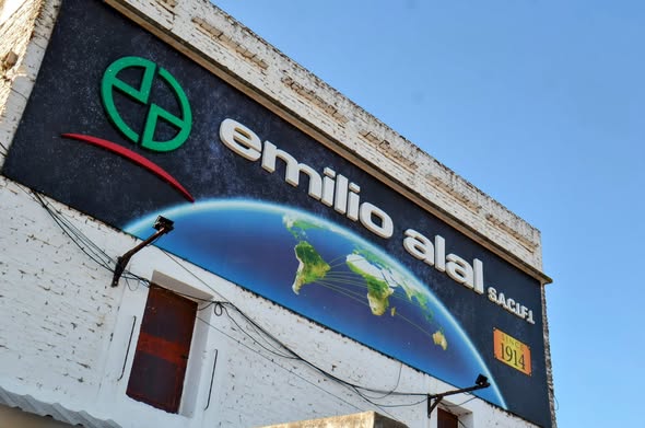 Embargo y depósito millonario: la Justicia falló a favor de los despedidos de Alal