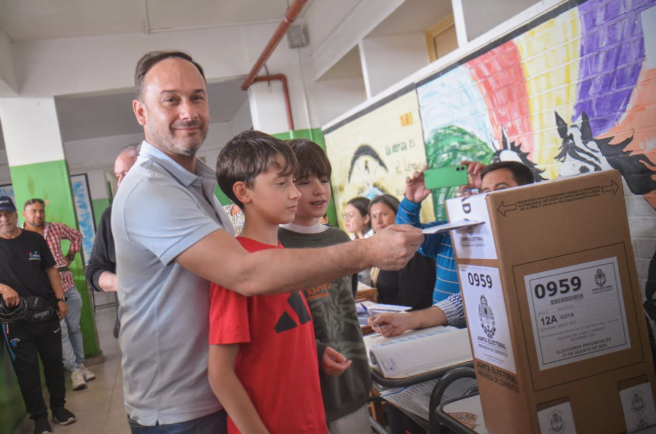 MARIANO HORMAECHEA VOTÓ EN FAMILIA Y LLAMÓ A SEGUIR CONSTRUYENDO EL FUTURO DE GOYA