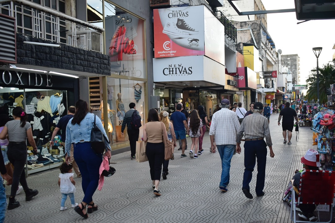 Polémica por los locales cerrados en la peatonal de Corrientes: ¿influyen los alquileres?