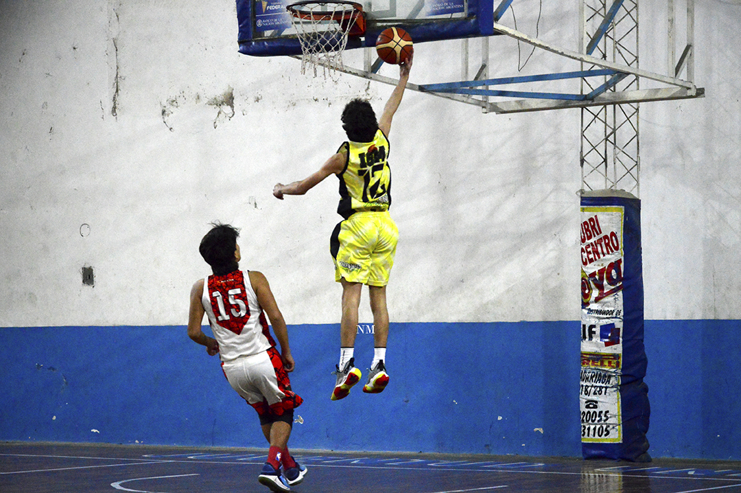 inicia el torneo oficial de basuet