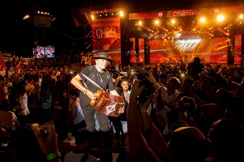 Corrientes late al ritmo del chamamé en su tercera noche