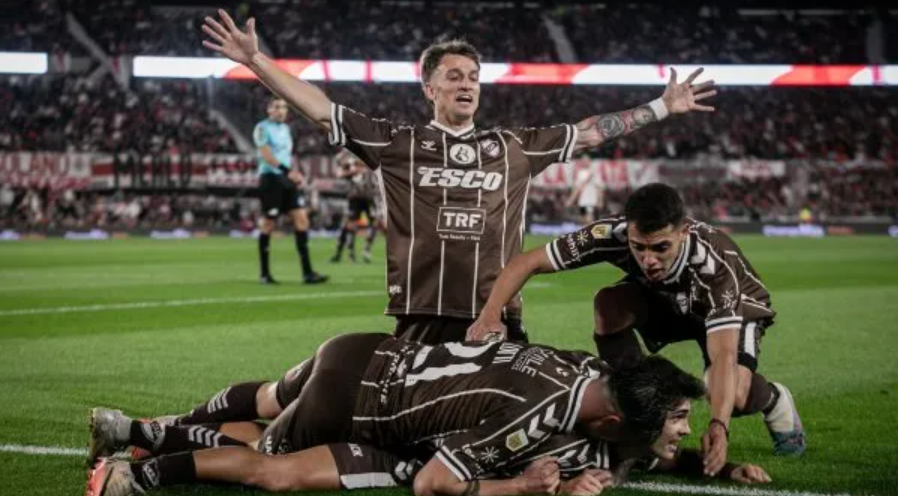 Torneo Apertura 2025 : Platense eliminó por penales a River y es semifinalista 