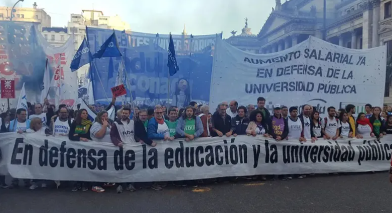 Tercera marcha federal universitaria: la comunidad educativa se moviliza exigiendo una Ley de Financiamiento