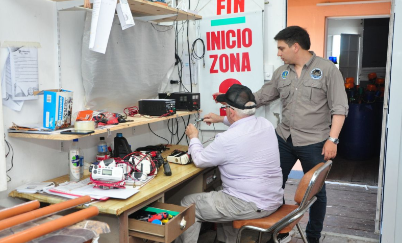 La COMUPE entregó equipamiento al Club Náutico para el concurso “La Previa”
