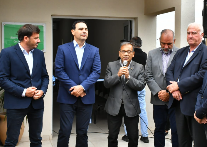 Valdés inauguró la refacción y ampliación del Centro de Salud en Cecilio Echeverría