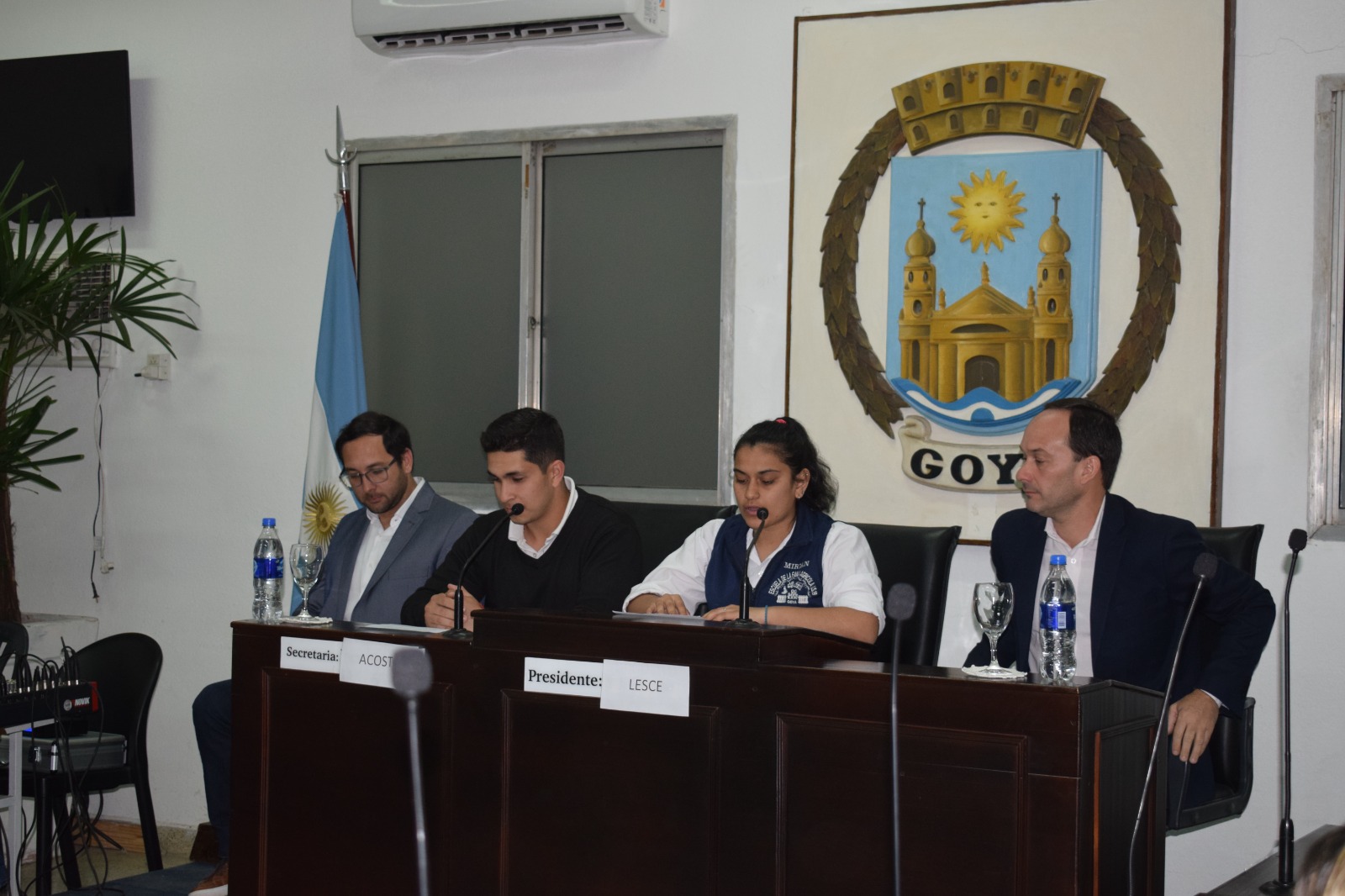 AUTORIDADES_PARLAMENTO_JUVENIL_7_7.jpg
