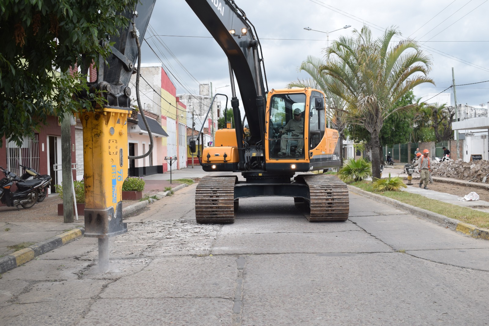 CONTINUA OBRA DE AVENIDA SARMIENTO