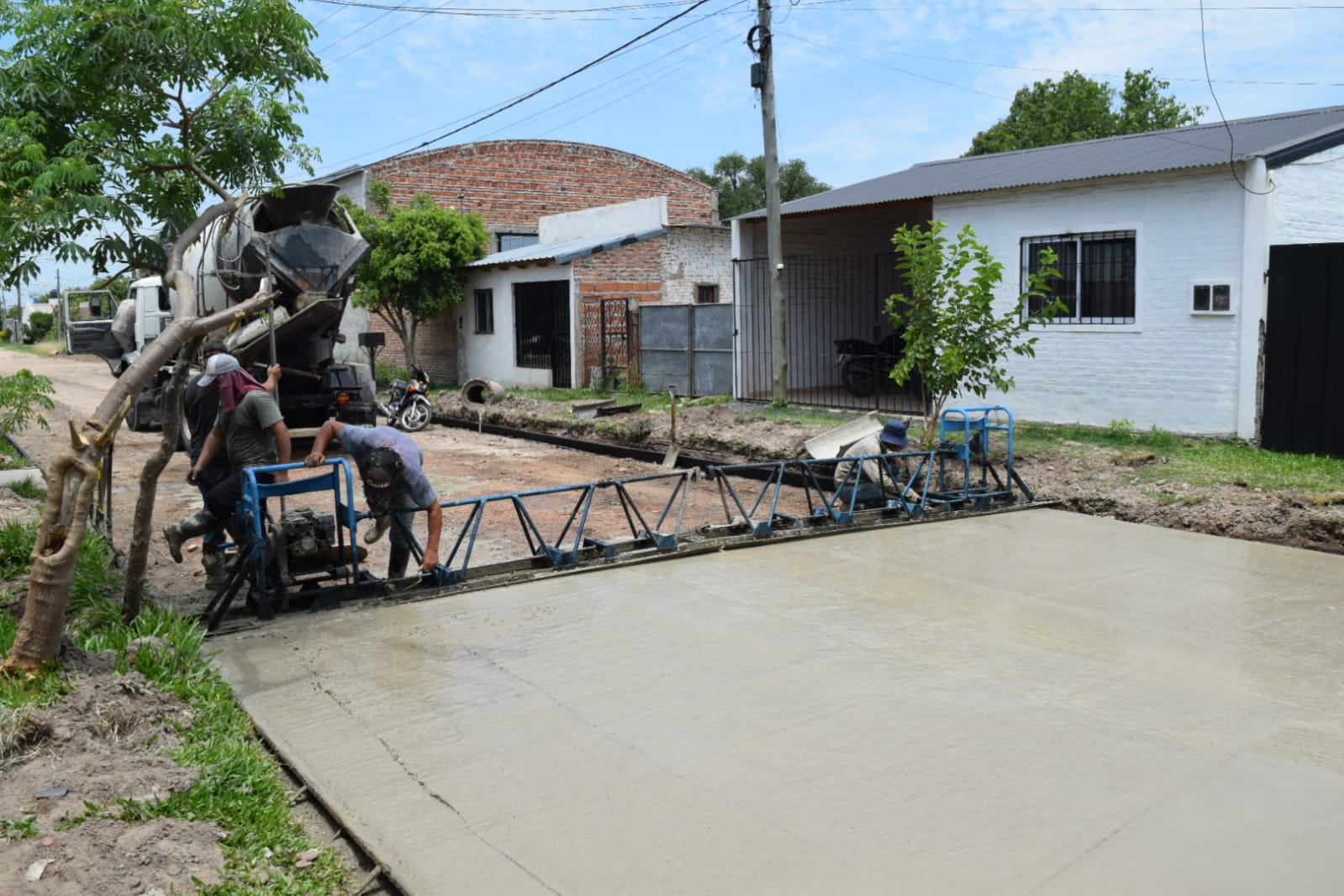 AVANZA LA OBRA DE PAVIMENTO EN HORMIGÓN ARMADO EN CALLE PERÚ