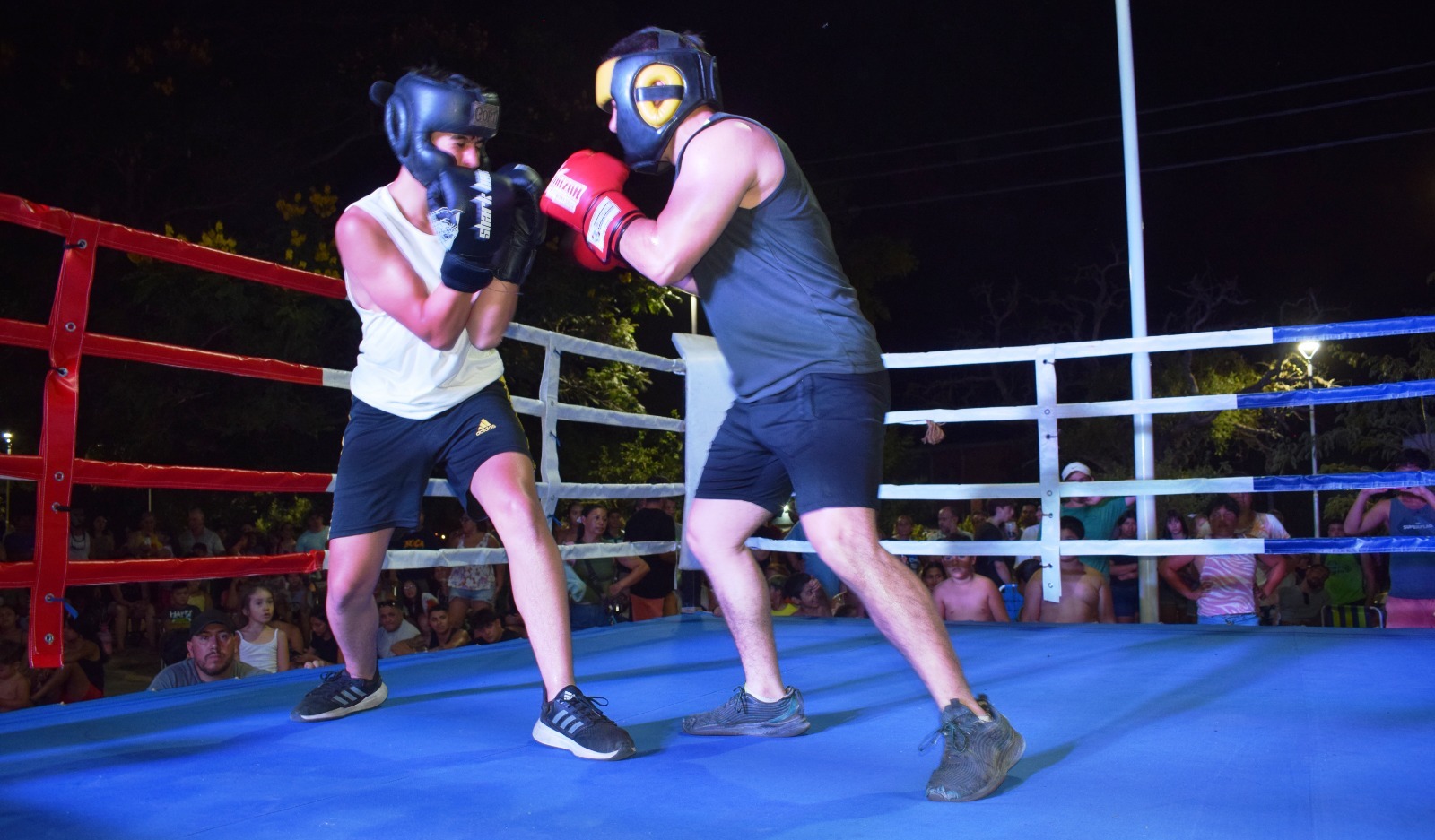 BOXEO EN LA PLAYA