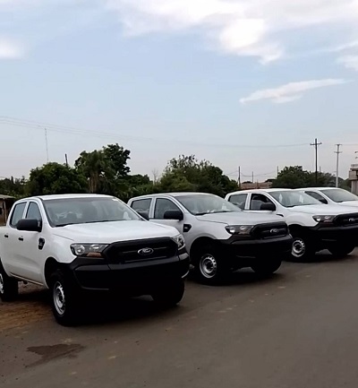 CAMIONETAS DONADAS POR SANTI MARATEA