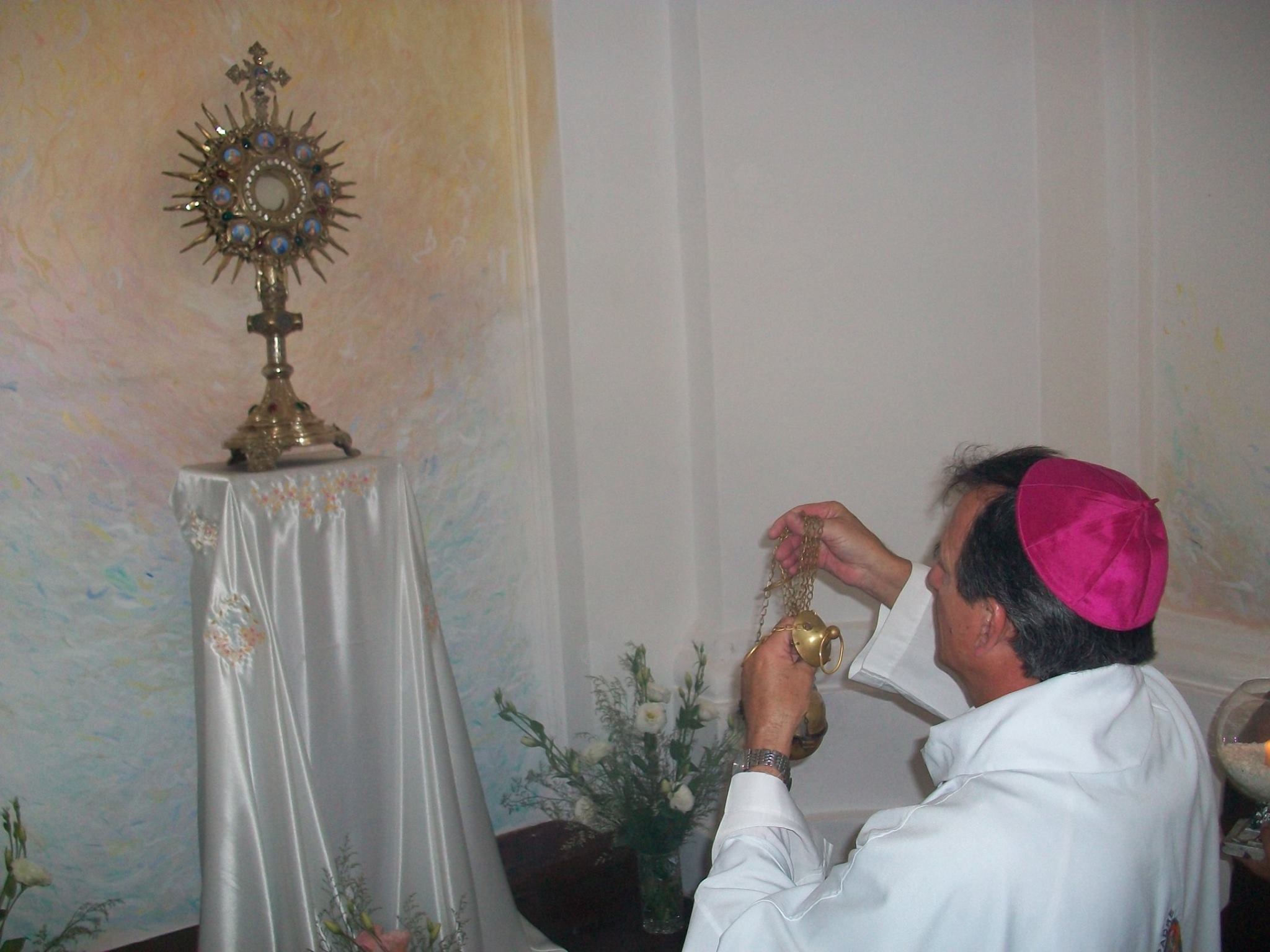CAPILLA DE ADORACIÓN EUCARÍSTICA: Celebran los 8 años de gracias y bendiciones
