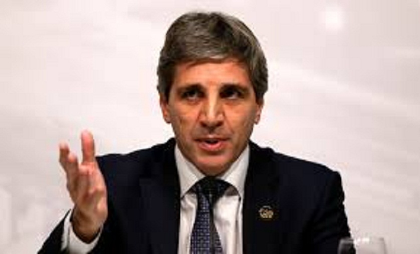  LUIS CAPUTO: “LA GENTE VA A TENER QUE VENDER DÓLARES PARA PAGAR IMPUESTOS Y EL PESO VA A SER LA MONEDA FUERTE”