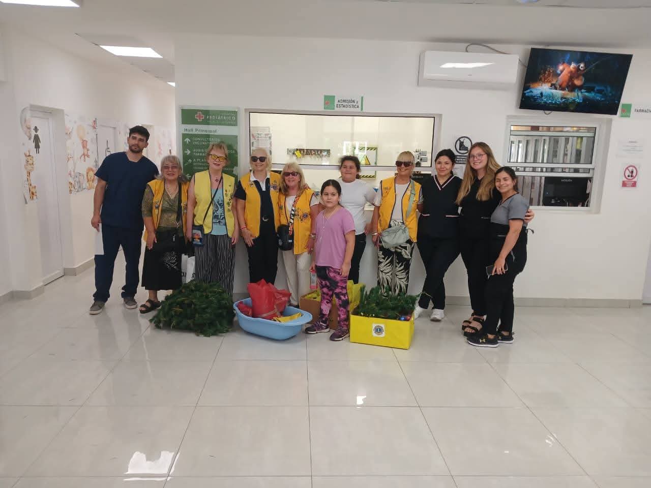 EL CLUB DE LEONES GOYA LLEVA LA NAVIDAD A LAS ESCUELAS MÁS ALEJADAS CON EL PROGRAMA “NOCHE BUENA PARA TODOS”