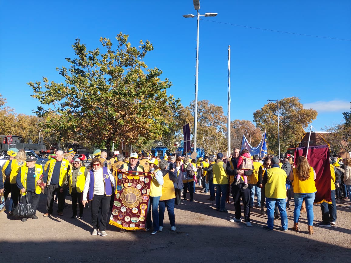   Club de Leones CENA Y CAMBIO DE AUTORIDADES EN LA ENTIDAD DE SERVICIO