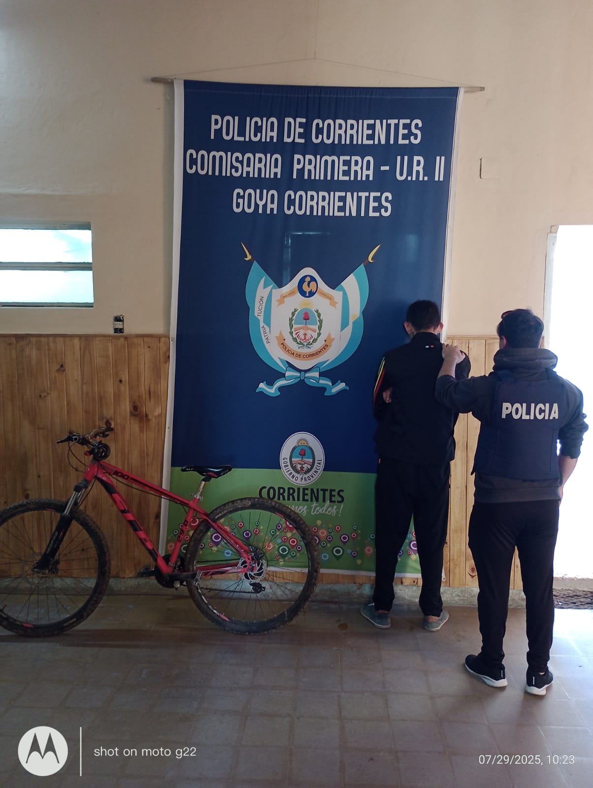 COMISARÍA PRIMERA GOYA: POLICÍA RECUPERÓ BICICLETA DE ALTA GAMA