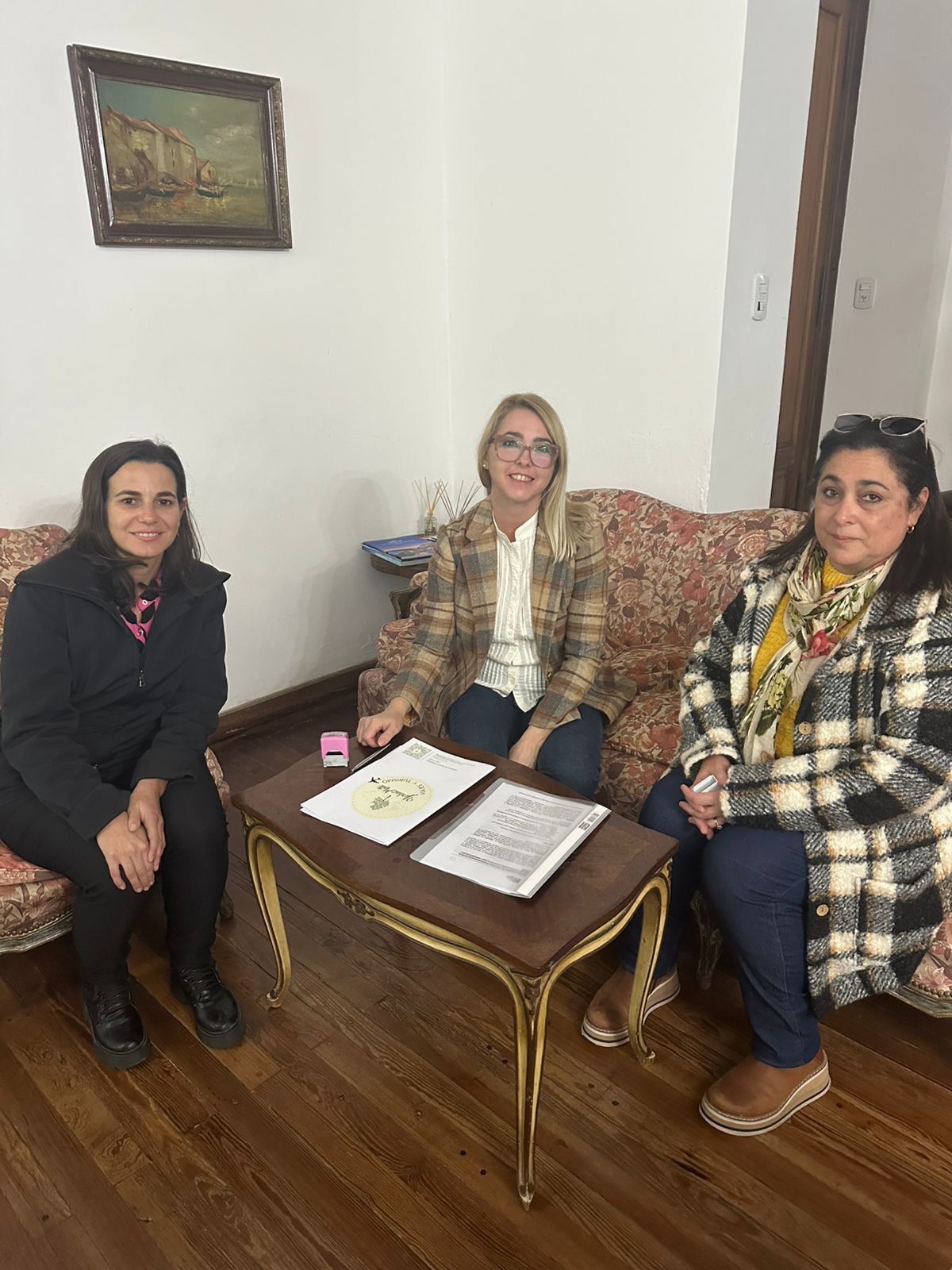 FIRMA DE ACUERDO ENTRE EL INSTITUTO SUPERIOR GOYA Y LA AGENCIA YERBA MATE VIAJES Y TURISMO