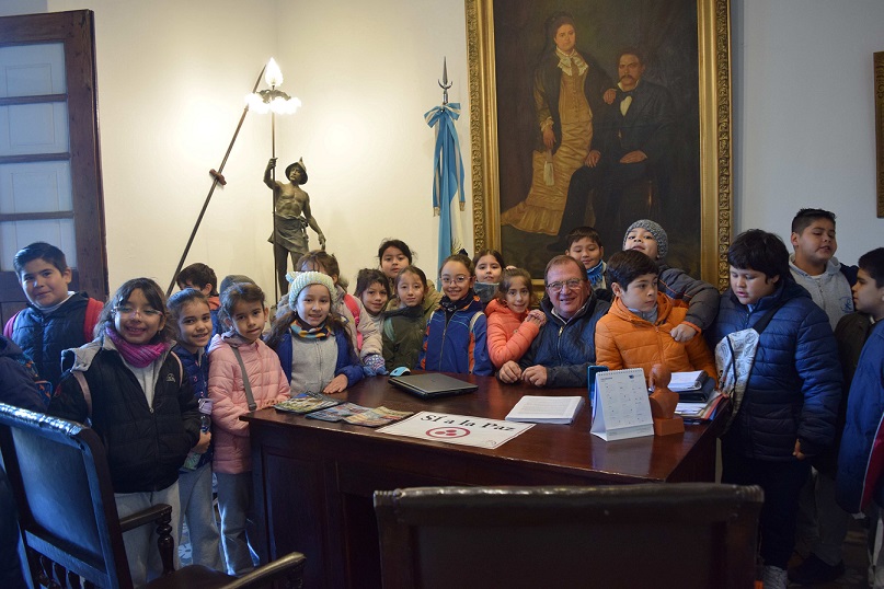 DIRECTOR DE CULTURA RECIBIÓ A ESTUDIANTES DE ESCUELA LA ROTONDA