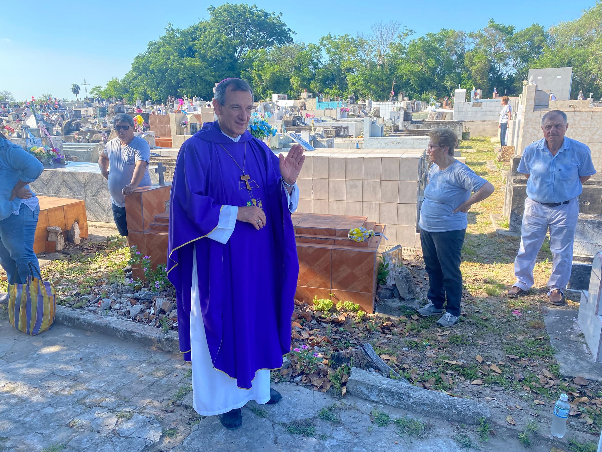 Monseñor Canecin alentó a tener una memoria agradecida de quienes se nos adelantaron al Padre