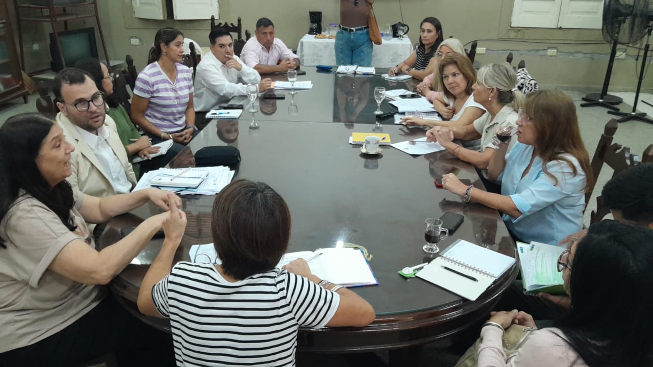 Concejales analizaron con rectores proyecto que promueve un reconocimiento a estudiantes secundarios por mérito y esfuerzo educativo