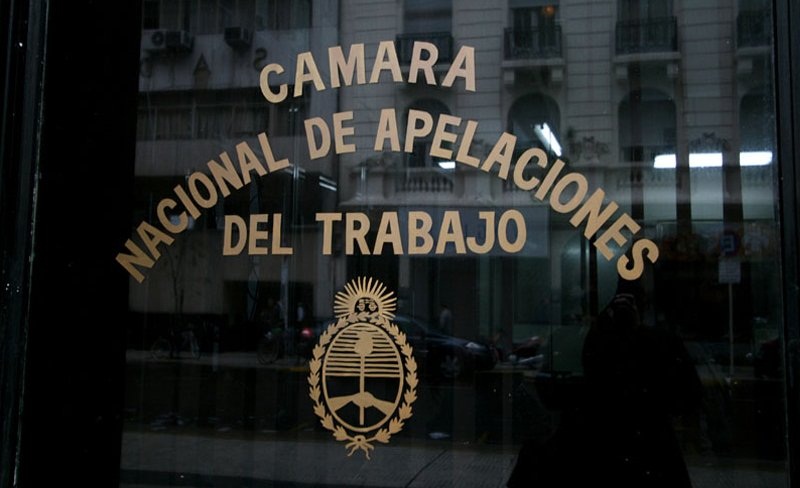 UN COMERCIO DESPIDIÓ A UNA VENDEDORA AL ENTERARSE DE SU EMBARAZO Y LA JUSTICIA DETERMINÓ QUE DEBERÁ PAGAR UN INDEMNIZACIÓN AGRAVADA