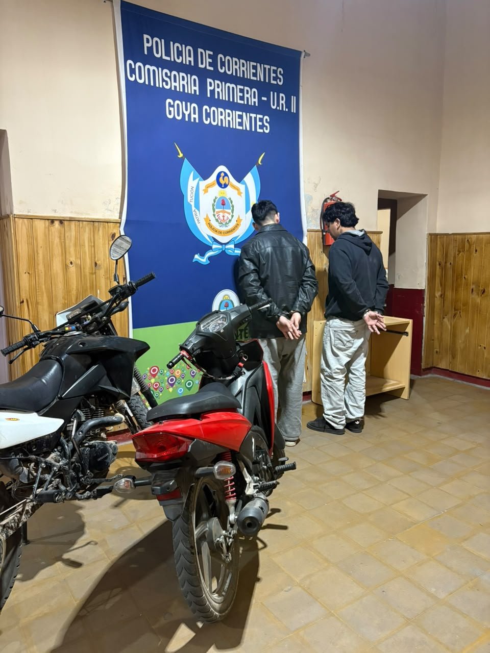 DETENIDO 2 1