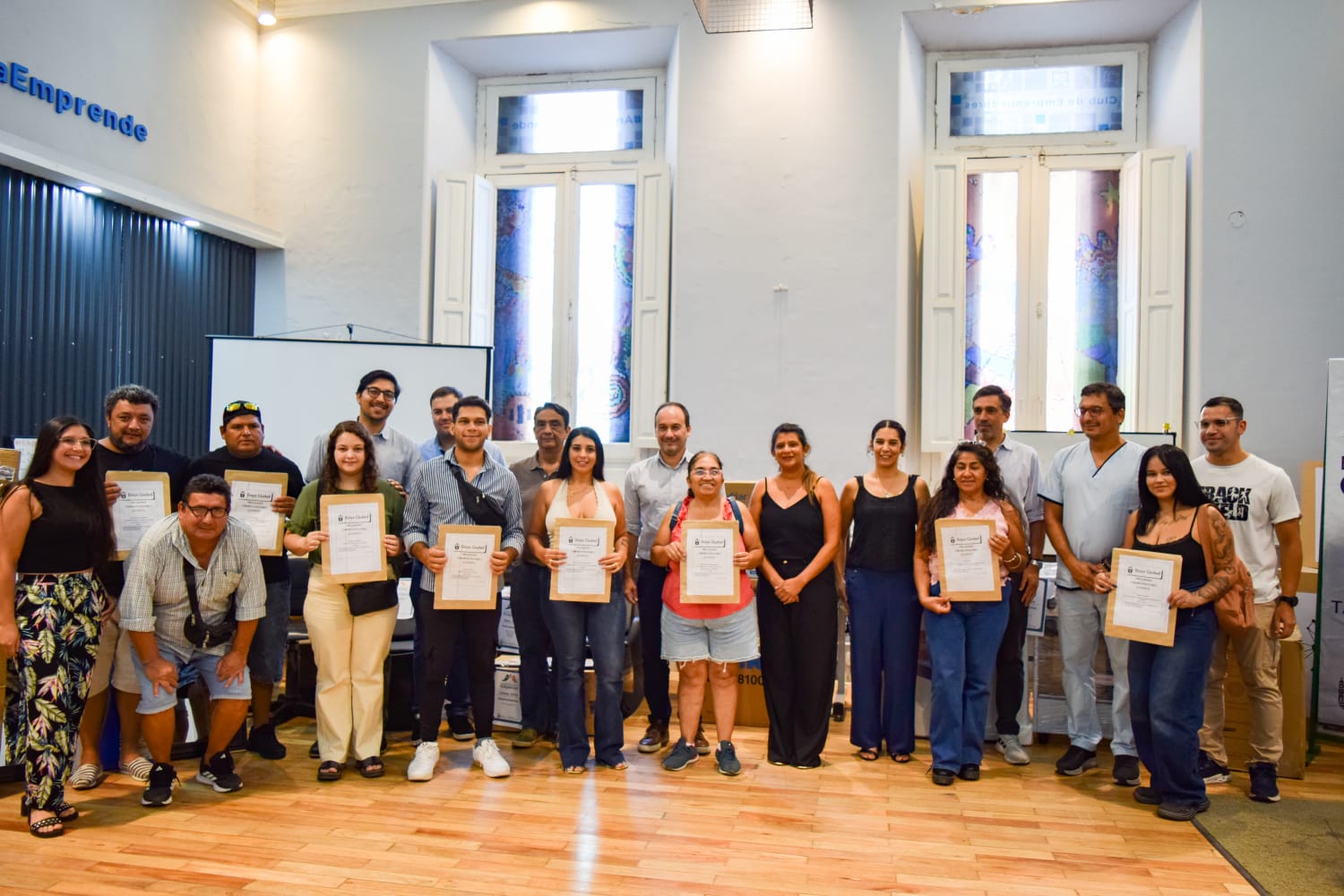 MUNICIPIO DE GOYA ENTREGÓ LOS PRIMEROS MICROCRÉDITOS 2026 Y YA SUMA 700 HERRAMIENTAS DE TRABAJO OTORGADAS