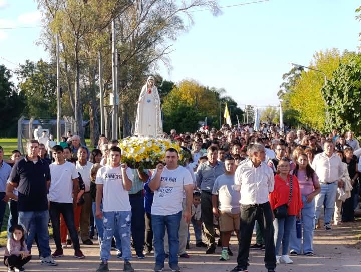 SANTA LUCÍA: CELEBRARON EL DÍA DE LA VIRGEN DE FÁTIMA