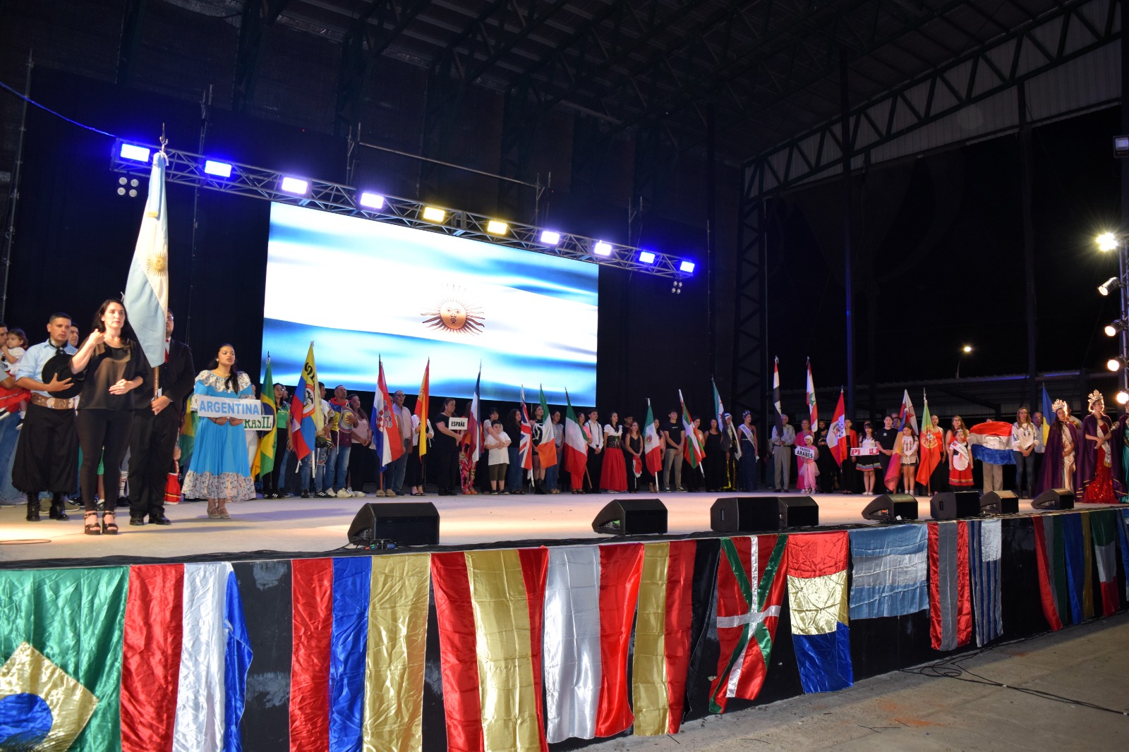 EL INTENDENTE MARIANO HORMAECHEA INAUGURÓ LA 12º EDICIÓN DE LA FIESTA PROVINCIAL DEL INMIGRANTE