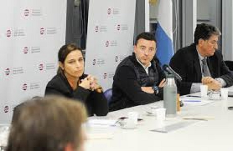 EL RADICALISMO SE SUMA A LA PRESIÓN PARA VOLTEAR EL DNU DE LOS FONDOS RESERVADOS DE LA SIDE