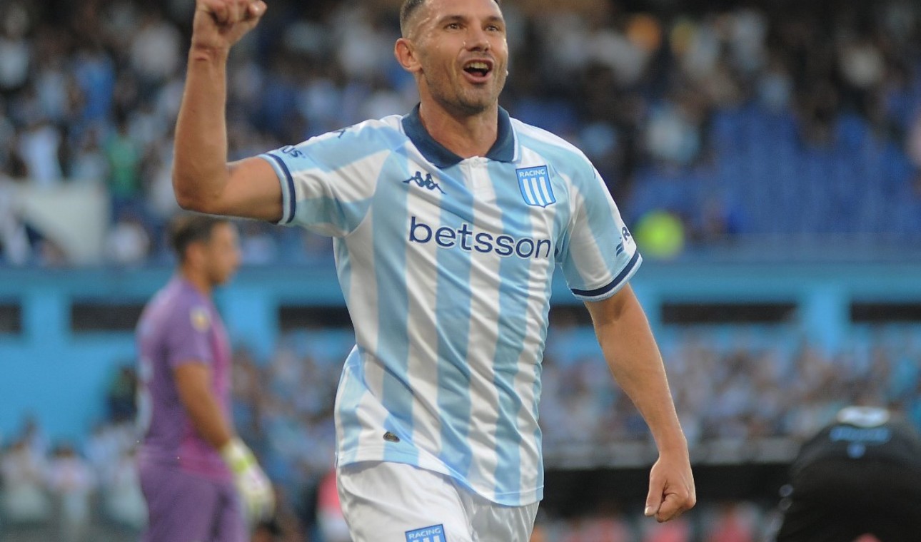 Racing goleó a Belgrano por el Torneo Apertura y sumó el segundo triunfo al hilo
