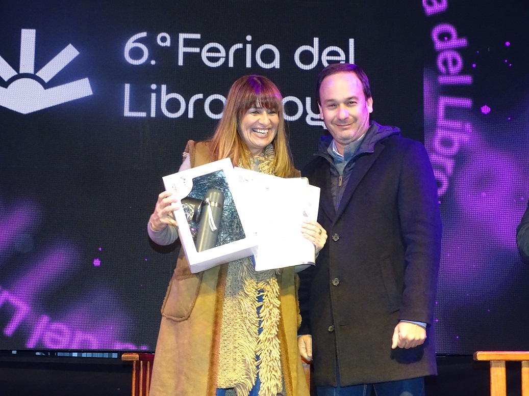 GABRIELA ARIAS URIBURU PRESENTÓ EN GOYA “SI ESTÁS VIVO, SE PUEDE”