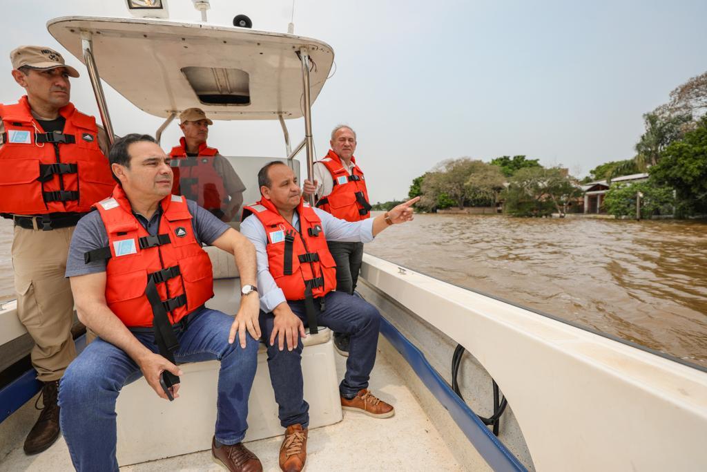 ASISTENCIA PROVINCIAL: En Itatí, el gobernador Valdés coordinó respuestas ante la creciente de los ríos