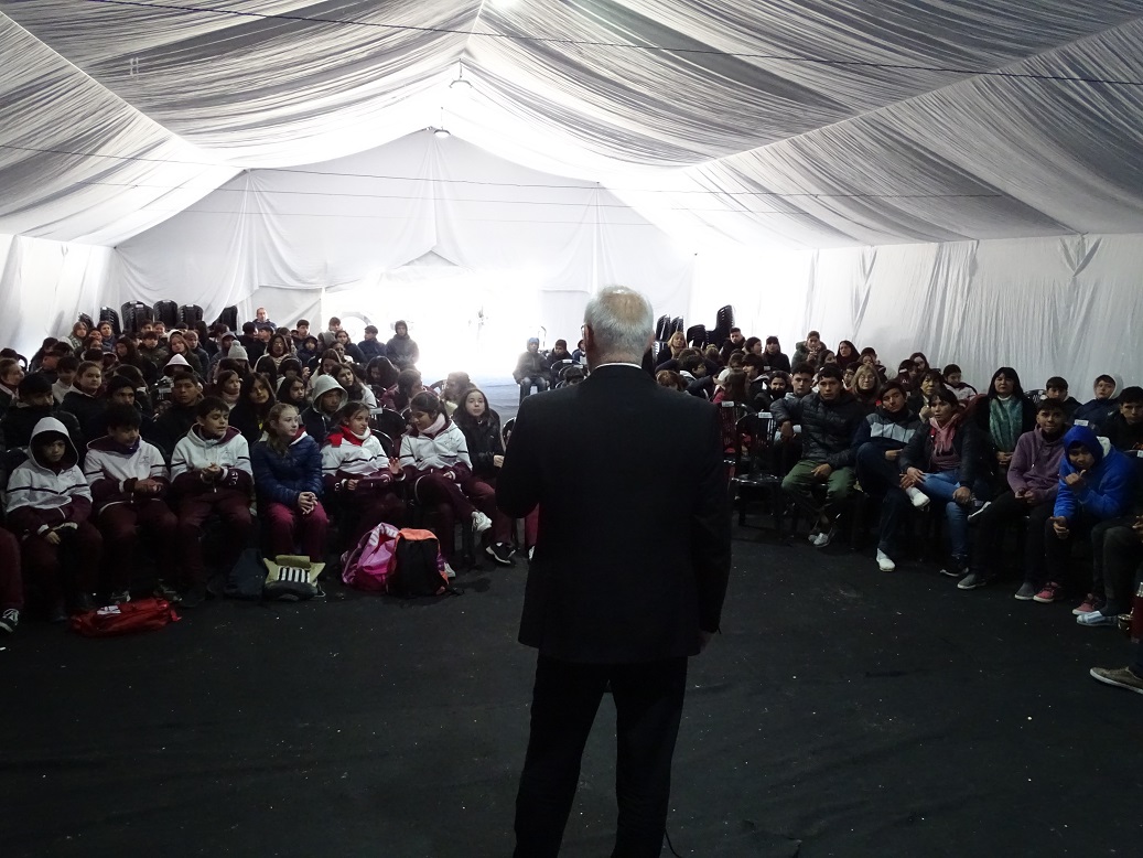   DESCUBRE EL PODER DE TUS EMOCIONES CON GUSTAVO LÓPEZ EN LA FERIA DEL LIBRO DE LAS PASIONES