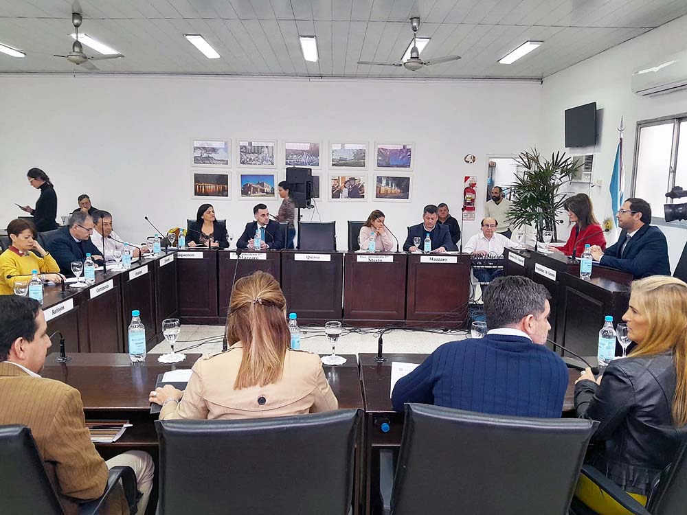 CONCEJO DELIBERANTE: PIDEN INFORME AL ENTE REGULADOR POR COBRO A USUARIOS POR REPARACIONES EN REDES MADRES DE AGUA POTABLE