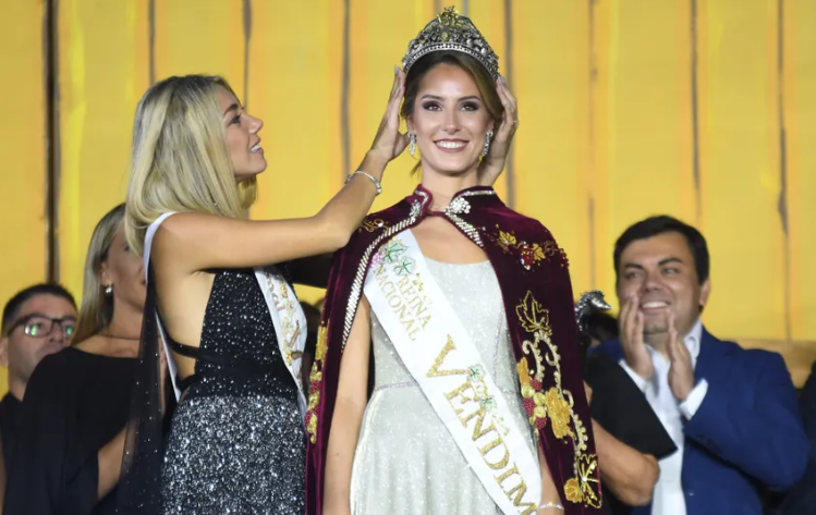 ALEJANDRINA FUNES ES LA NUEVA REINA DE LA FIESTA NACIONAL DE LA VENDIMIA 2025