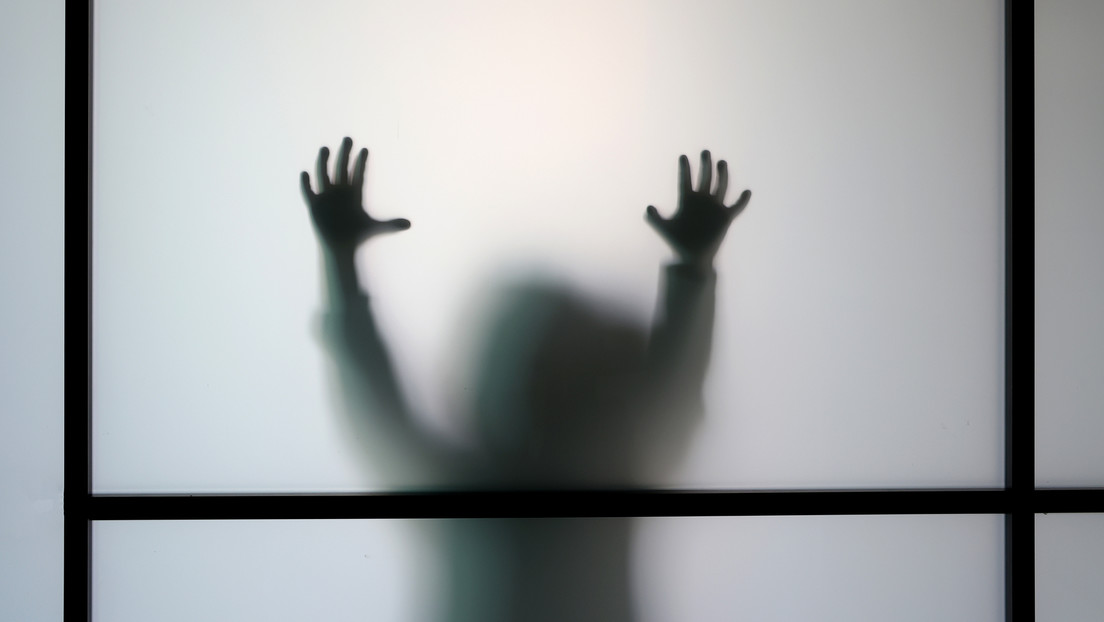 UNA NIÑA DE 12 AÑOS ASFIXIA A SU PRIMA DE 8 TRAS DISCUTIR POR UN IPHONE