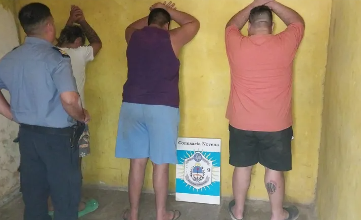Tres detenidos tras dos allanamientos en Corrientes: varios elementos secuestrados
