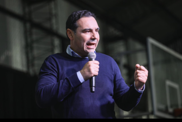 El gobernador Valdés alertó que buscan suprimir la coparticipación federal desde el "anarcocapitalismo" y pidió un "cambio seguro" con Patricia Bullrich