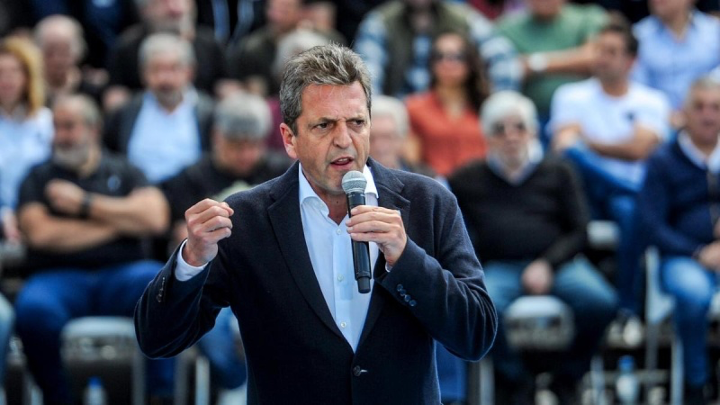 Un sector del radicalismo llamó a votar a Massa